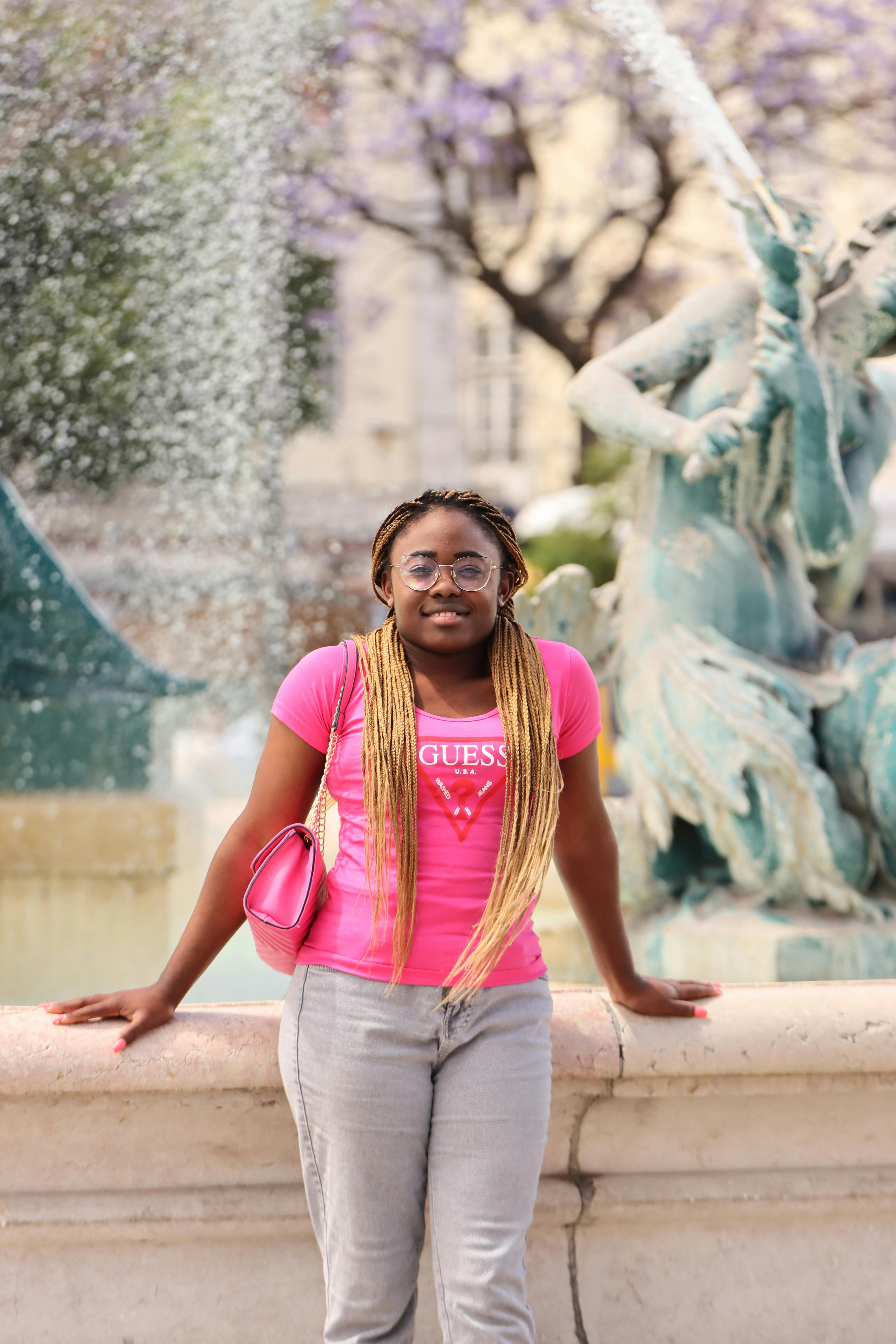 发布会现场到线上剪辑一致性画面风格示意